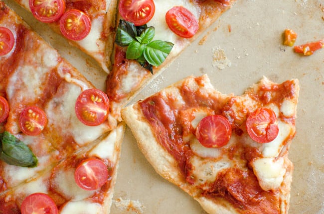 Pizza Margherita with Cherry Tomatoes | veryEATalian-4