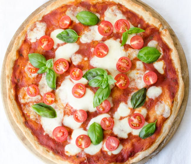 Pizza-Margherita-with-Cherry-Tomatoes-veryEATalian-9-e1426682752574.jpg (650×559)