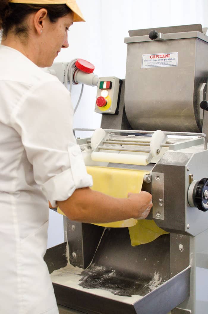 Behind the scenes of an artisanal fresh pasta shop| Very EATalian