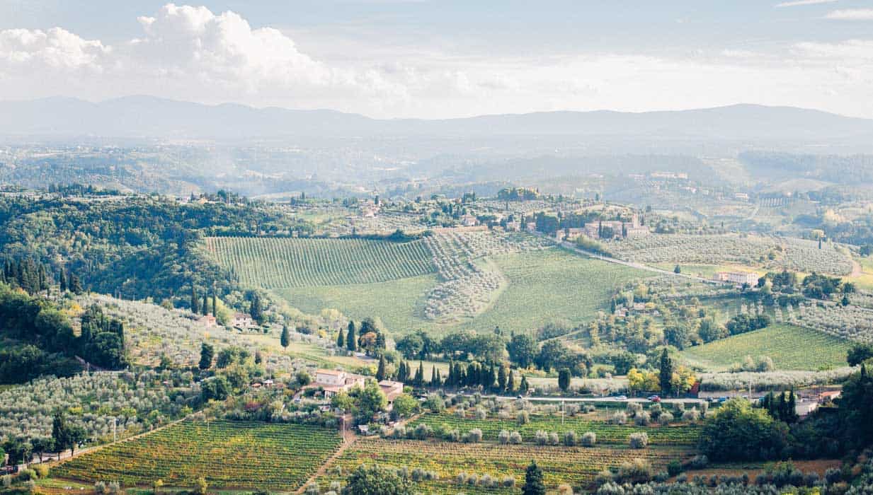 My trip in Tuscany: view of the valley surrounding San Gimignano| Very EATalian