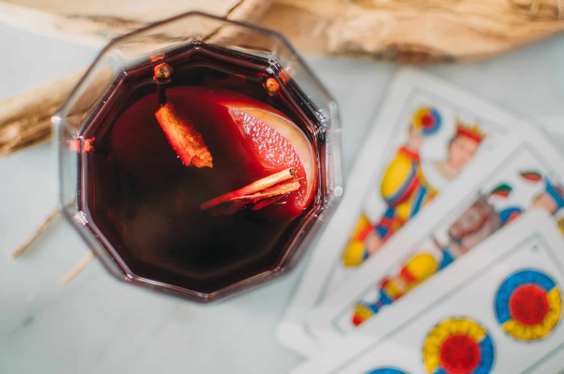 This soul-soothing Vin Brule' (Italian mulled wine) is simply made with wine, sugar, cinnamon, apples, and cloves. | Very EATalian