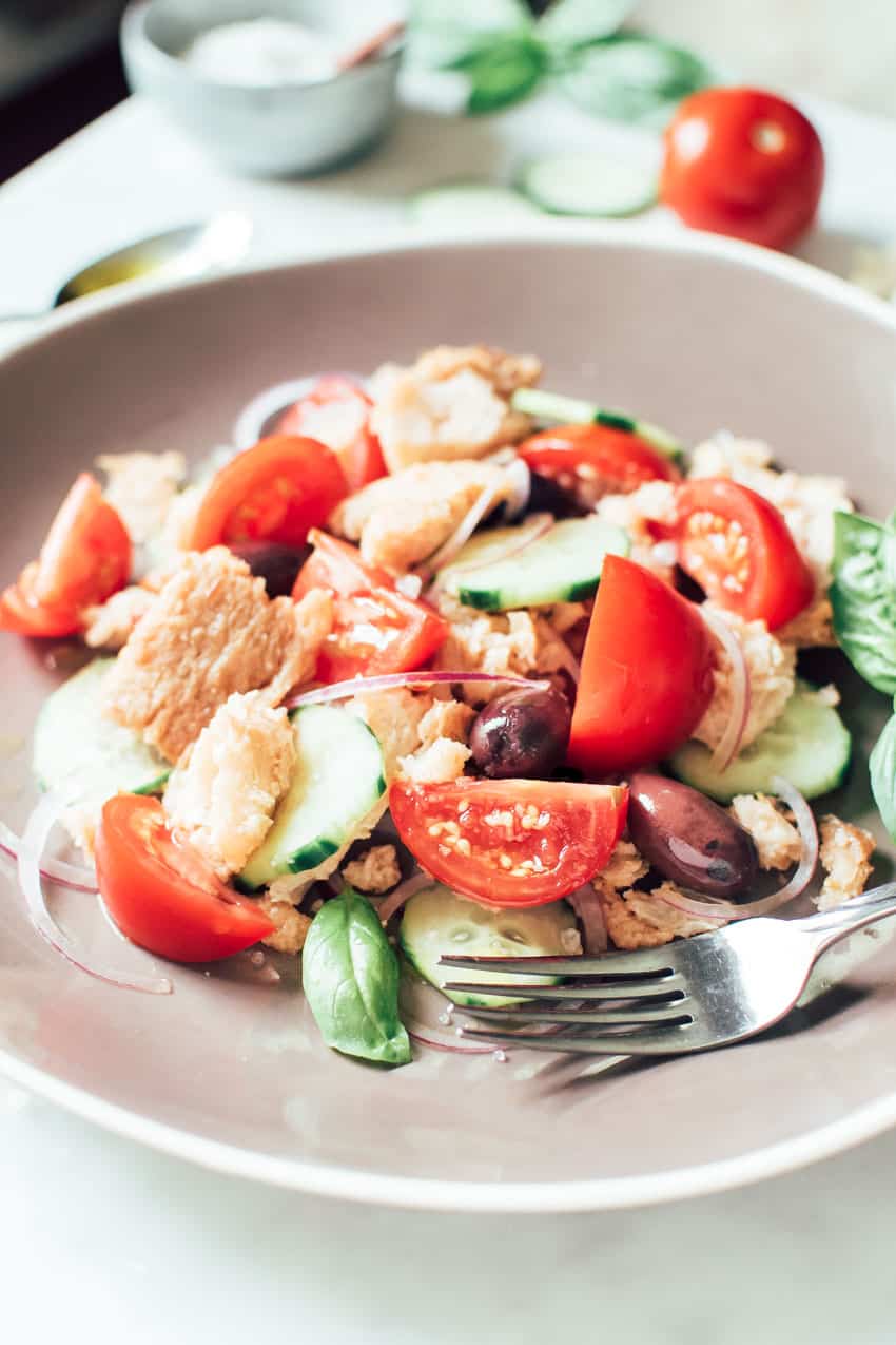 Panzanella: Bread and Tomato Salad | veryEATalian