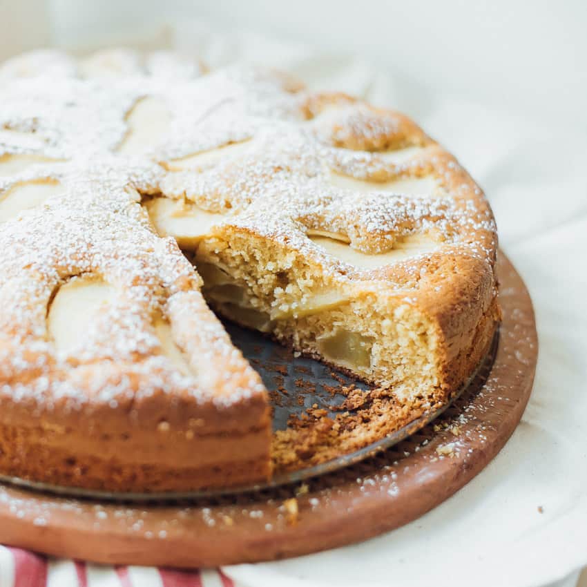 Traditional Italian Apple Cake | Very EATalian